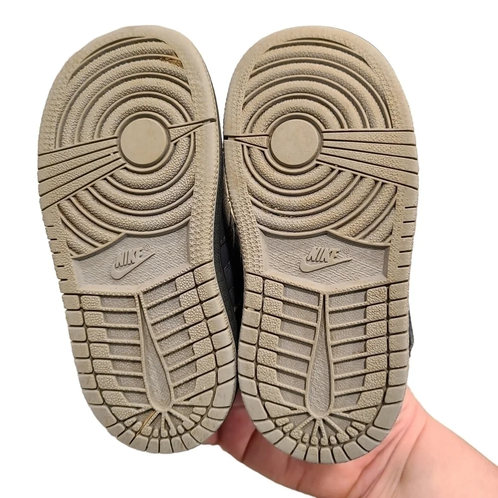 Nike Jordan Sneakers, Infant /Kids, Grey, Size 7C (Infant)